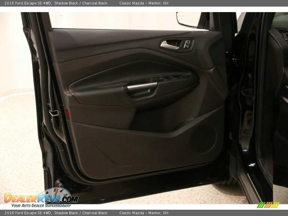 2016 Ford Escape SE 4WD Shadow Black / Charcoal Black Photo #5