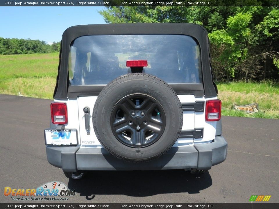 2015 Jeep Wrangler Unlimited Sport 4x4 Bright White / Black Photo #10