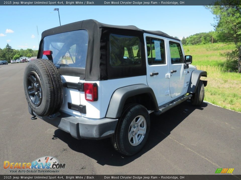 2015 Jeep Wrangler Unlimited Sport 4x4 Bright White / Black Photo #13