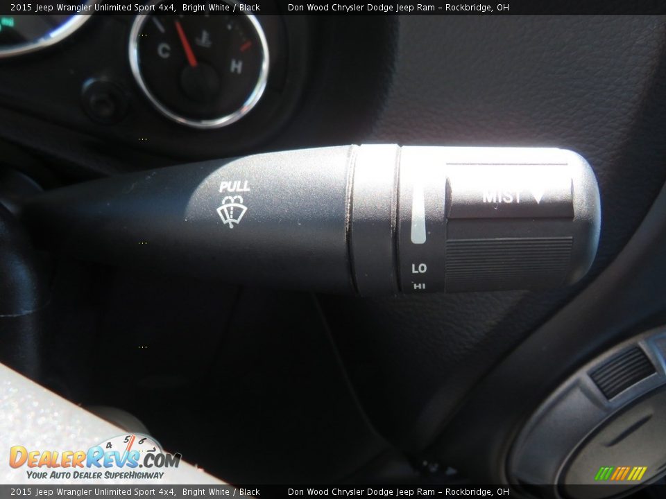 2015 Jeep Wrangler Unlimited Sport 4x4 Bright White / Black Photo #21