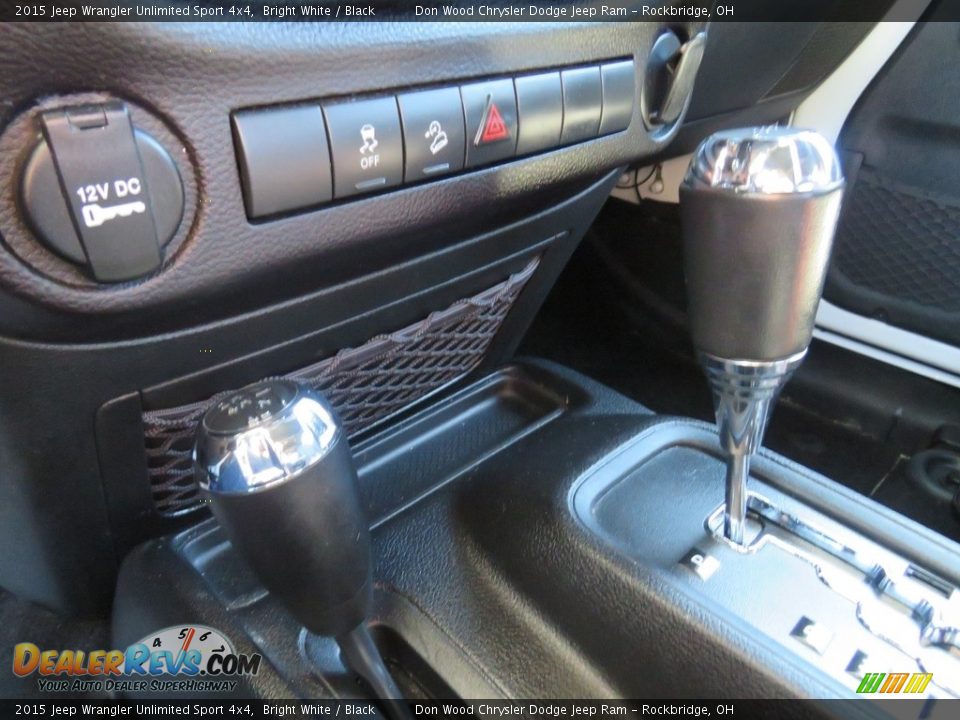 2015 Jeep Wrangler Unlimited Sport 4x4 Bright White / Black Photo #24