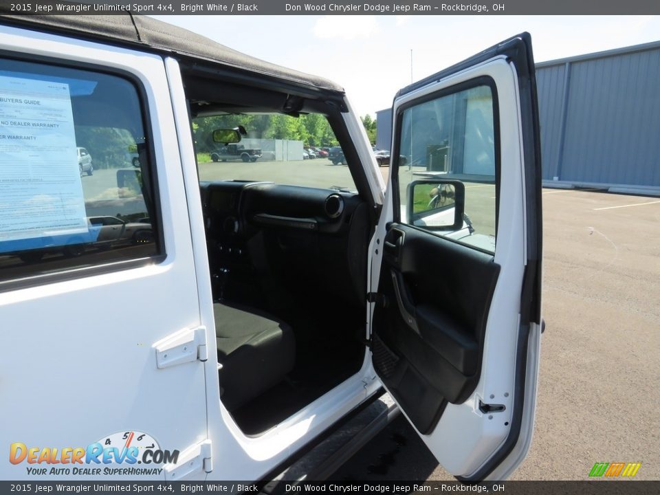 2015 Jeep Wrangler Unlimited Sport 4x4 Bright White / Black Photo #34