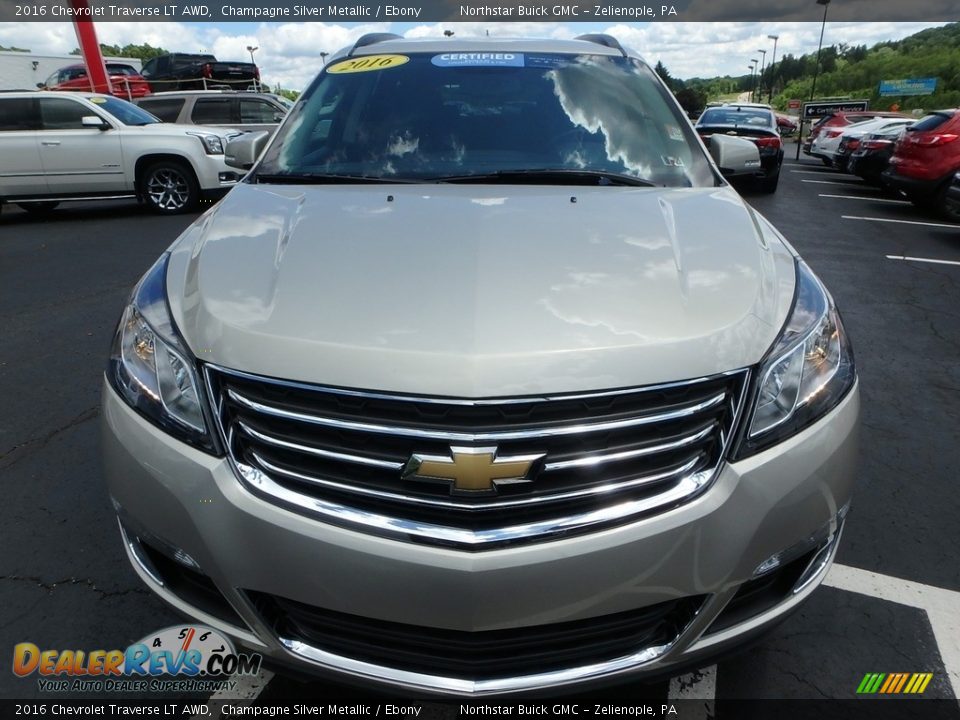 2016 Chevrolet Traverse LT AWD Champagne Silver Metallic / Ebony Photo #3