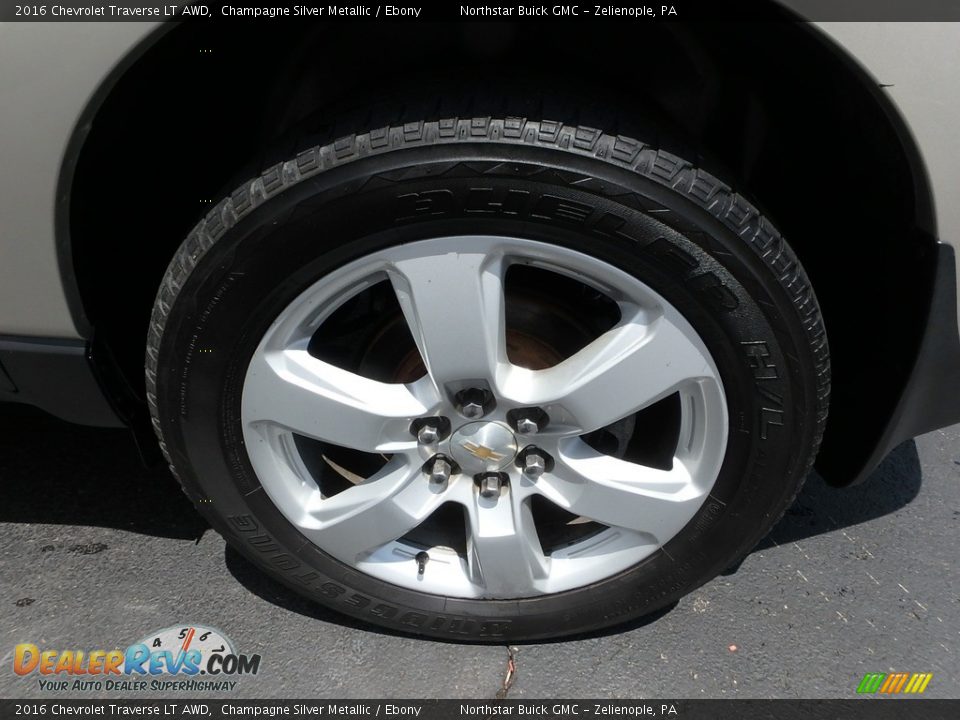 2016 Chevrolet Traverse LT AWD Champagne Silver Metallic / Ebony Photo #14