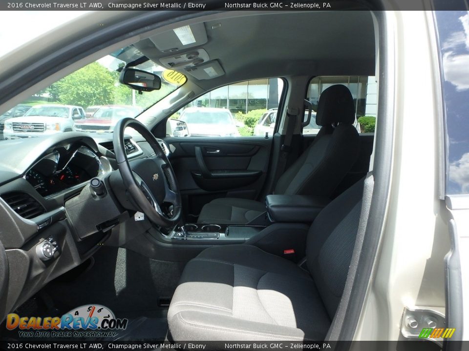 2016 Chevrolet Traverse LT AWD Champagne Silver Metallic / Ebony Photo #15