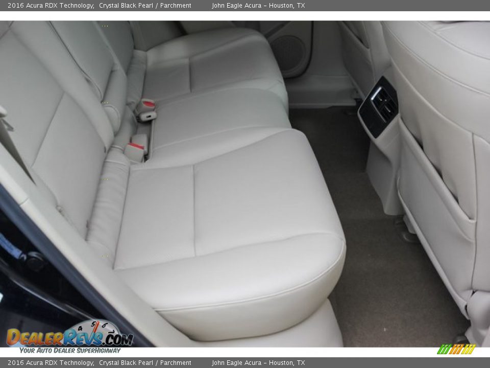 2016 Acura RDX Technology Crystal Black Pearl / Parchment Photo #17