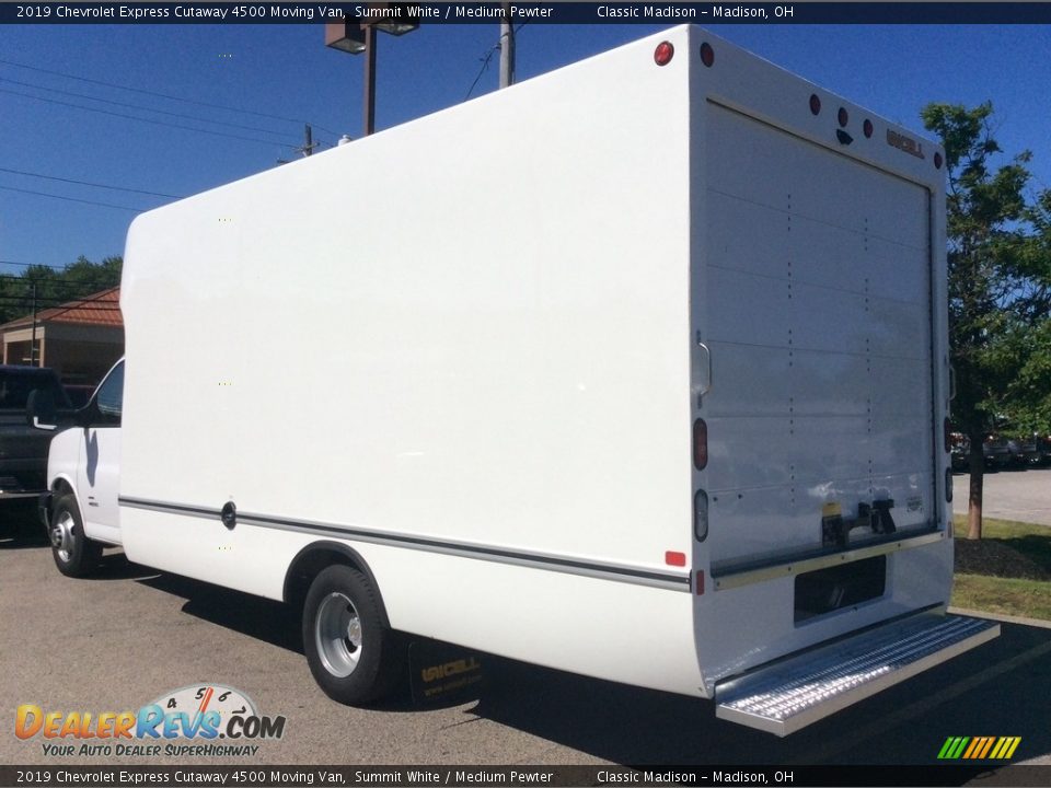 2019 Chevrolet Express Cutaway 4500 Moving Van Summit White / Medium Pewter Photo #5