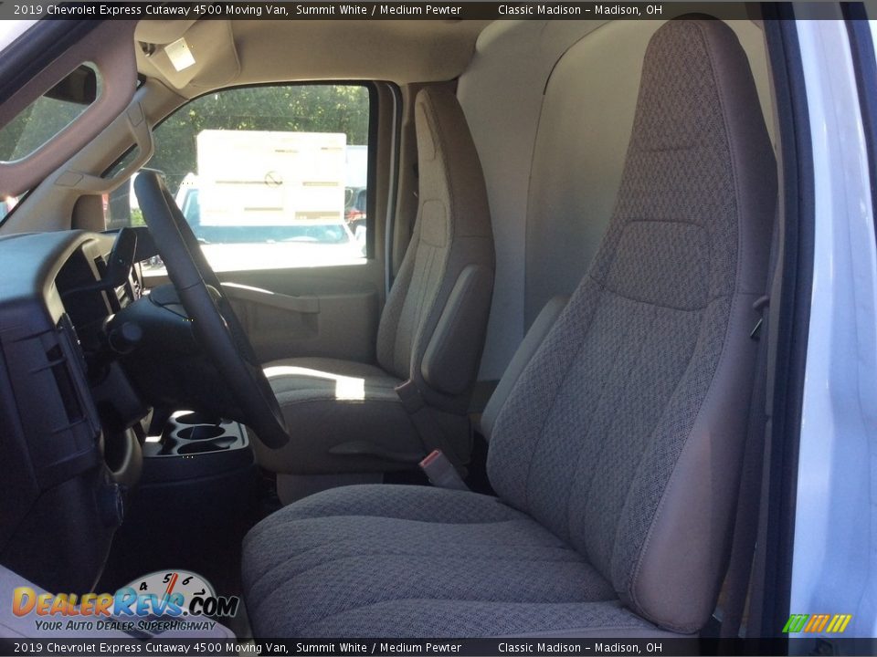 2019 Chevrolet Express Cutaway 4500 Moving Van Summit White / Medium Pewter Photo #11