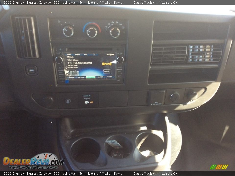 2019 Chevrolet Express Cutaway 4500 Moving Van Summit White / Medium Pewter Photo #13