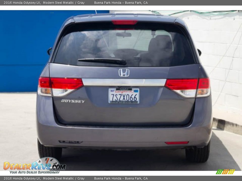 2016 Honda Odyssey LX Modern Steel Metallic / Gray Photo #11