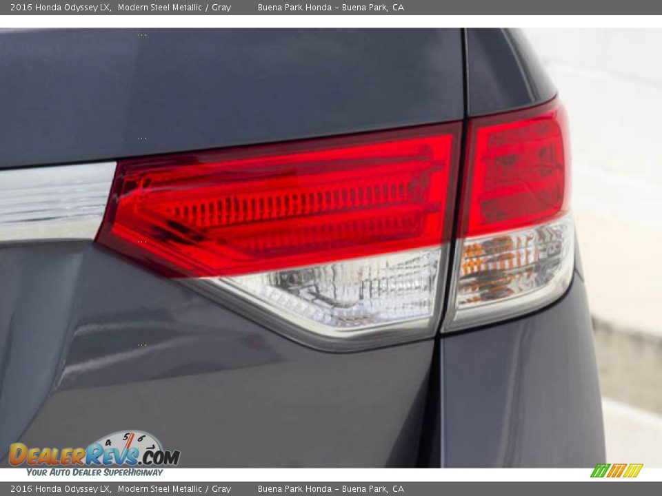 2016 Honda Odyssey LX Modern Steel Metallic / Gray Photo #13