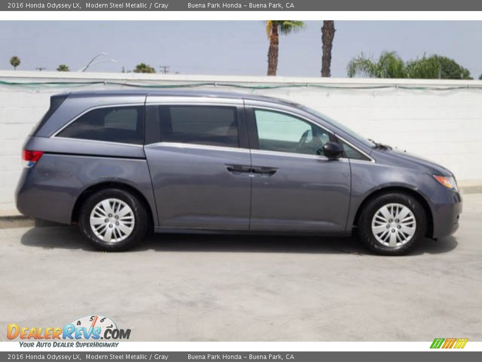 2016 Honda Odyssey LX Modern Steel Metallic / Gray Photo #14