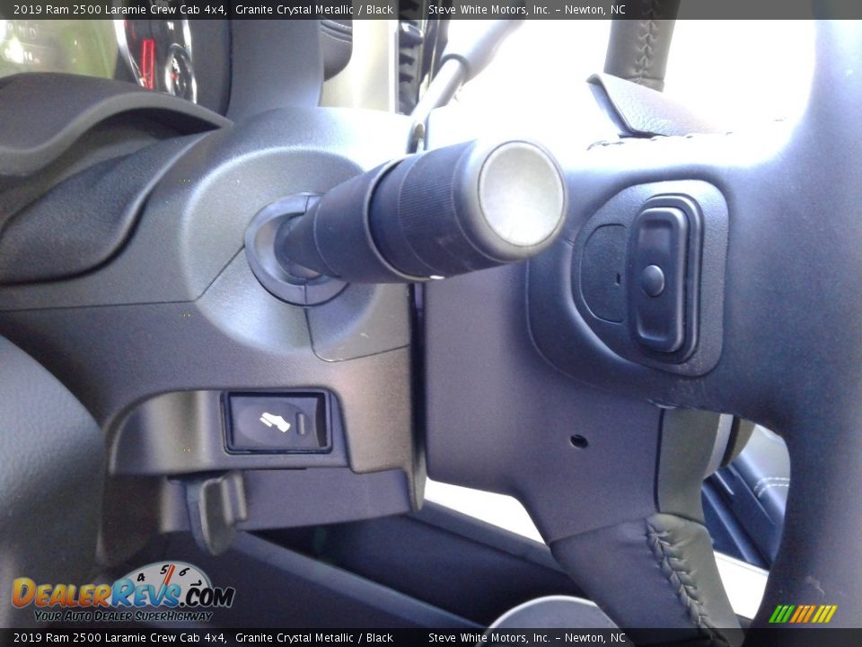 2019 Ram 2500 Laramie Crew Cab 4x4 Granite Crystal Metallic / Black Photo #17