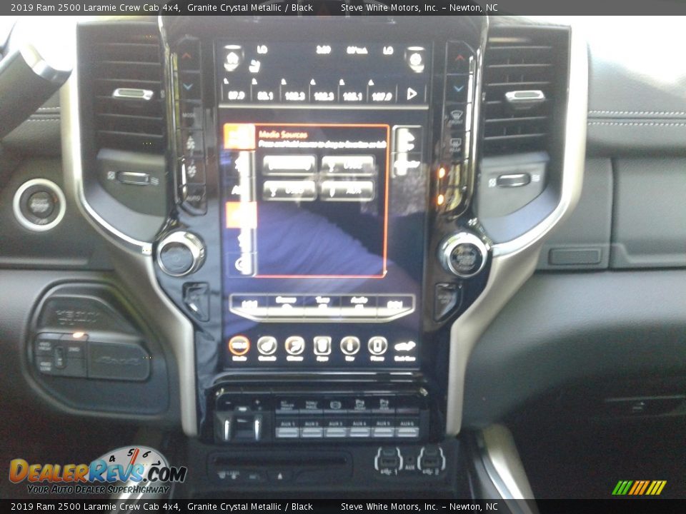 2019 Ram 2500 Laramie Crew Cab 4x4 Granite Crystal Metallic / Black Photo #21