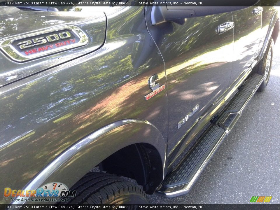 2019 Ram 2500 Laramie Crew Cab 4x4 Granite Crystal Metallic / Black Photo #35