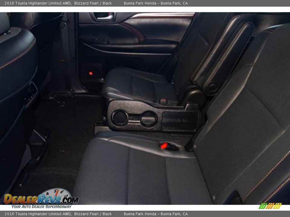 2016 Toyota Highlander Limited AWD Blizzard Pearl / Black Photo #4