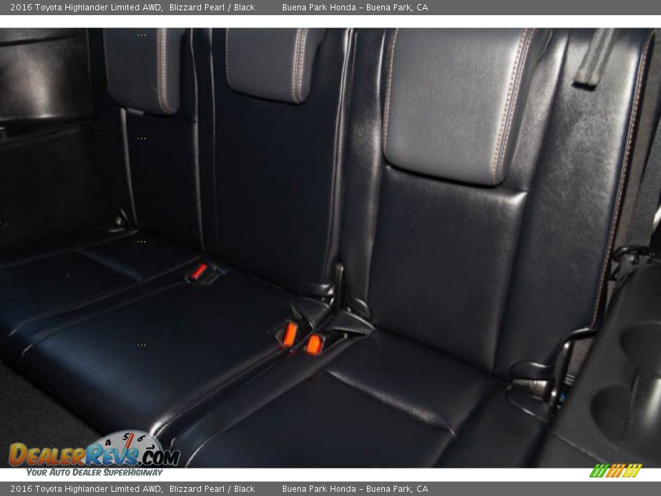 2016 Toyota Highlander Limited AWD Blizzard Pearl / Black Photo #17