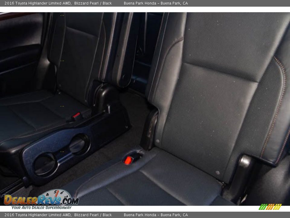 2016 Toyota Highlander Limited AWD Blizzard Pearl / Black Photo #18