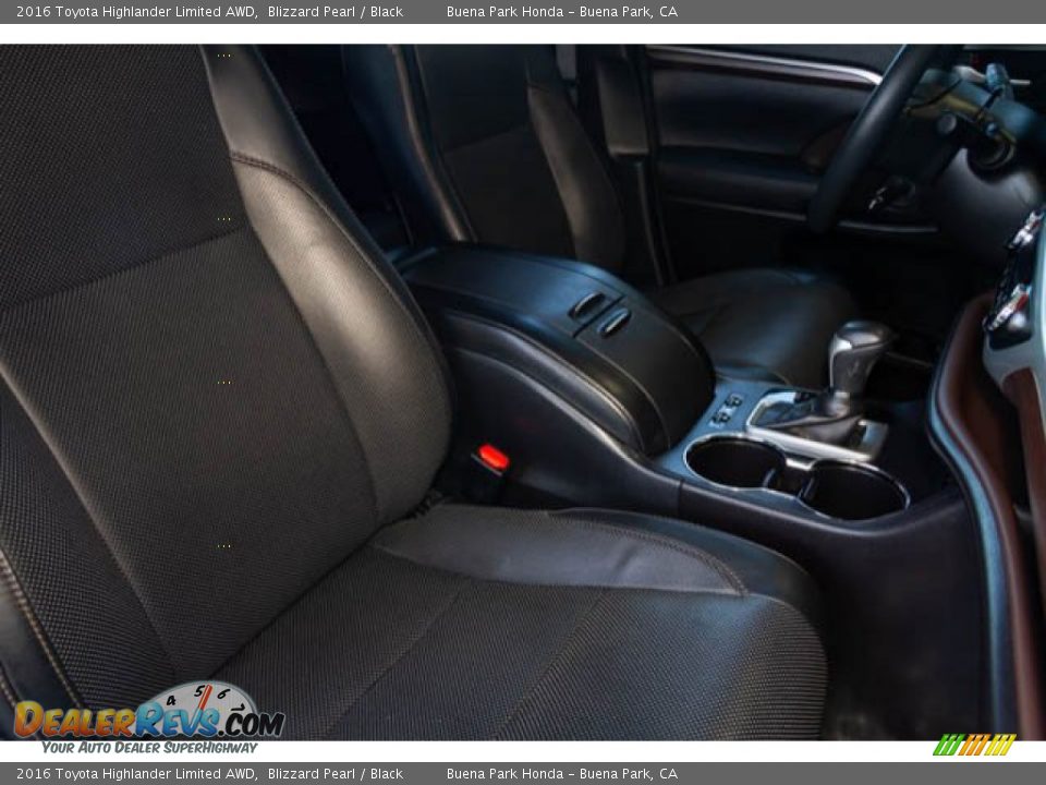 2016 Toyota Highlander Limited AWD Blizzard Pearl / Black Photo #24