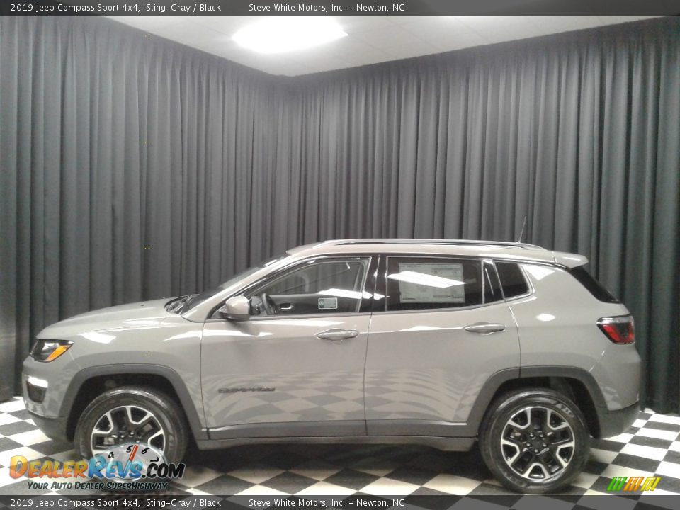 2019 Jeep Compass Sport 4x4 Sting-Gray / Black Photo #1