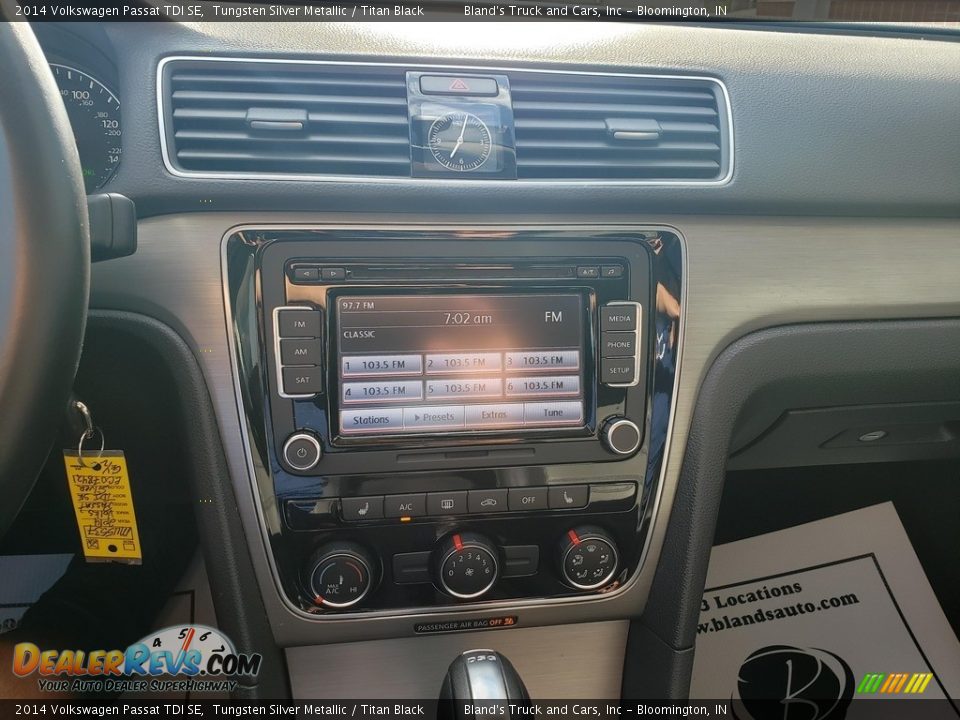 2014 Volkswagen Passat TDI SE Tungsten Silver Metallic / Titan Black Photo #18