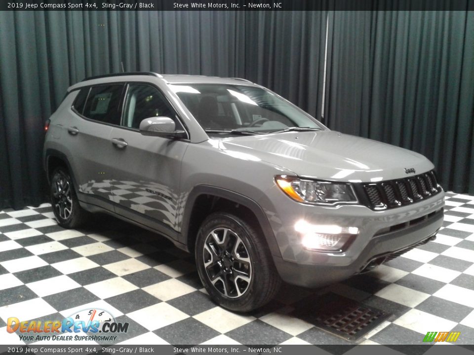 2019 Jeep Compass Sport 4x4 Sting-Gray / Black Photo #4