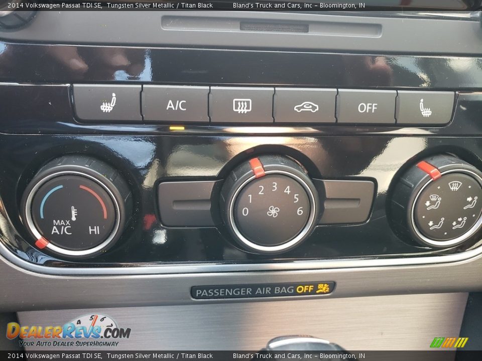 2014 Volkswagen Passat TDI SE Tungsten Silver Metallic / Titan Black Photo #23