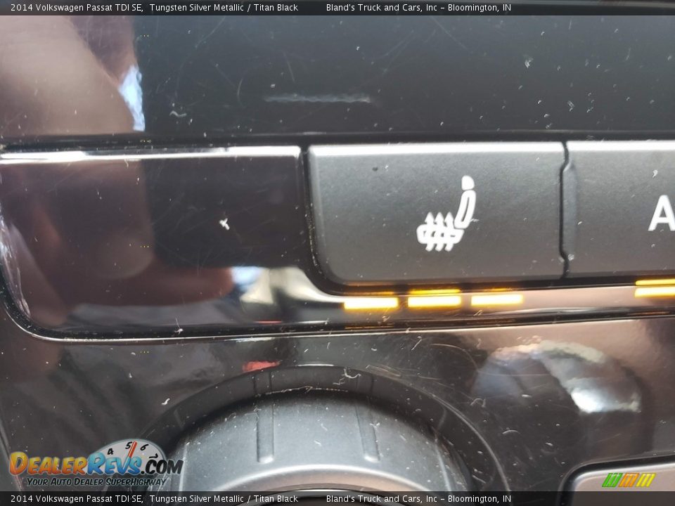 2014 Volkswagen Passat TDI SE Tungsten Silver Metallic / Titan Black Photo #24