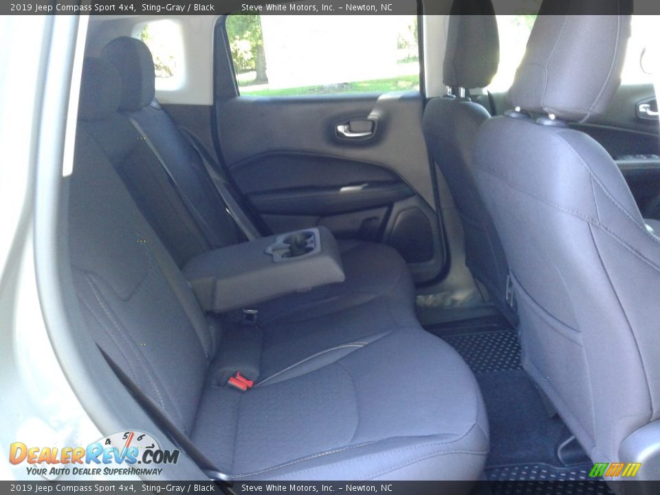2019 Jeep Compass Sport 4x4 Sting-Gray / Black Photo #13
