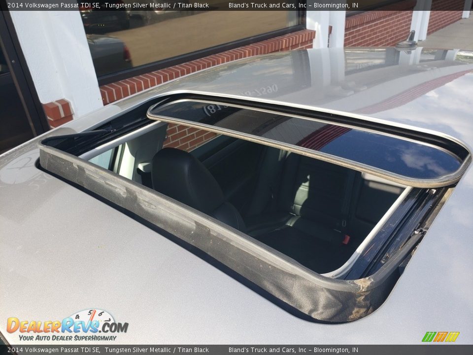 2014 Volkswagen Passat TDI SE Tungsten Silver Metallic / Titan Black Photo #31