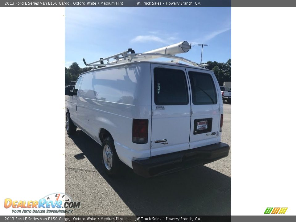 2013 Ford E Series Van E150 Cargo Oxford White / Medium Flint Photo #3
