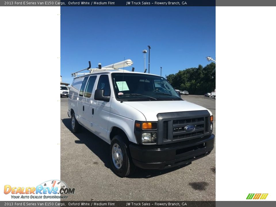 2013 Ford E Series Van E150 Cargo Oxford White / Medium Flint Photo #7
