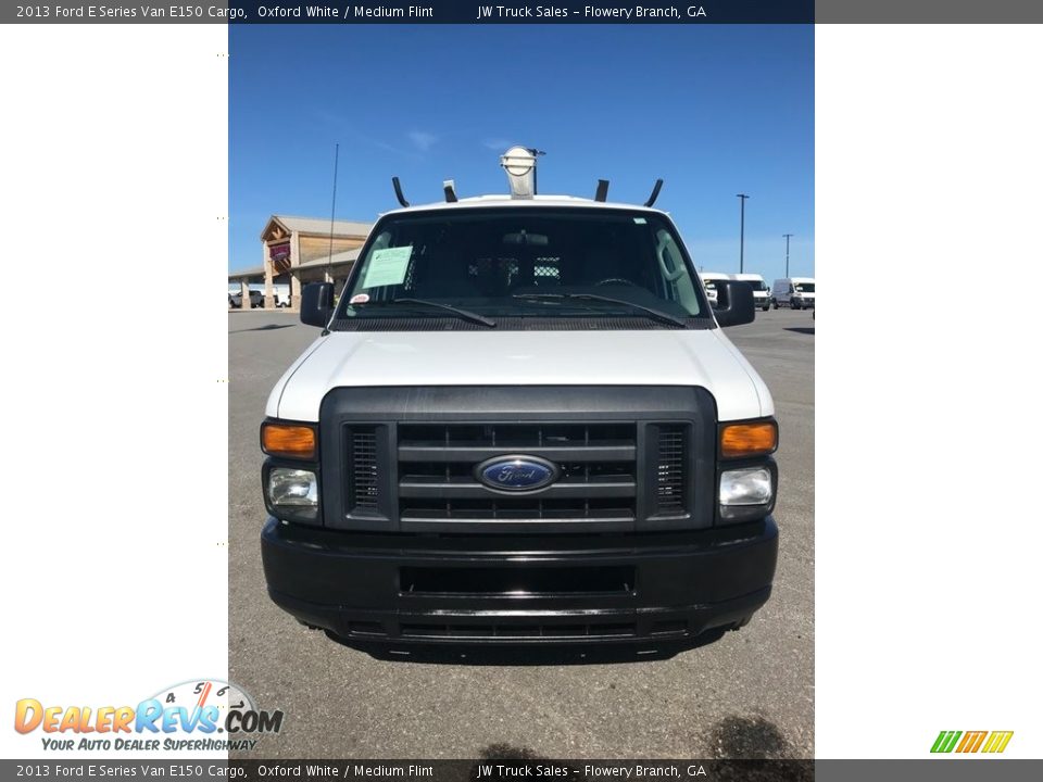2013 Ford E Series Van E150 Cargo Oxford White / Medium Flint Photo #8