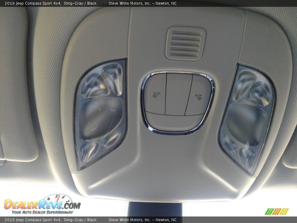 2019 Jeep Compass Sport 4x4 Sting-Gray / Black Photo #28