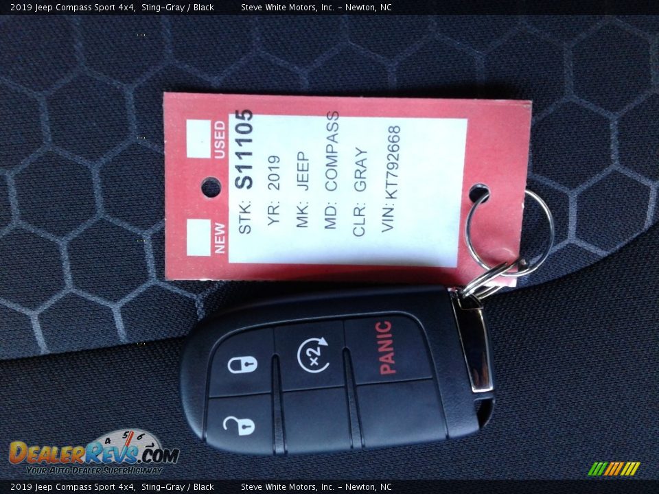 2019 Jeep Compass Sport 4x4 Sting-Gray / Black Photo #30