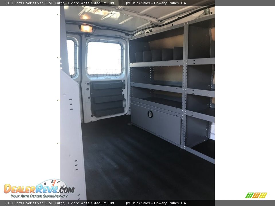 2013 Ford E Series Van E150 Cargo Oxford White / Medium Flint Photo #23