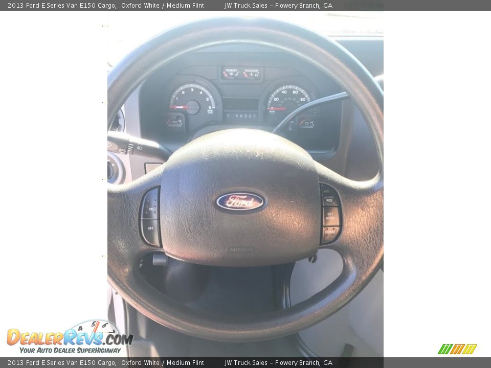 2013 Ford E Series Van E150 Cargo Oxford White / Medium Flint Photo #30