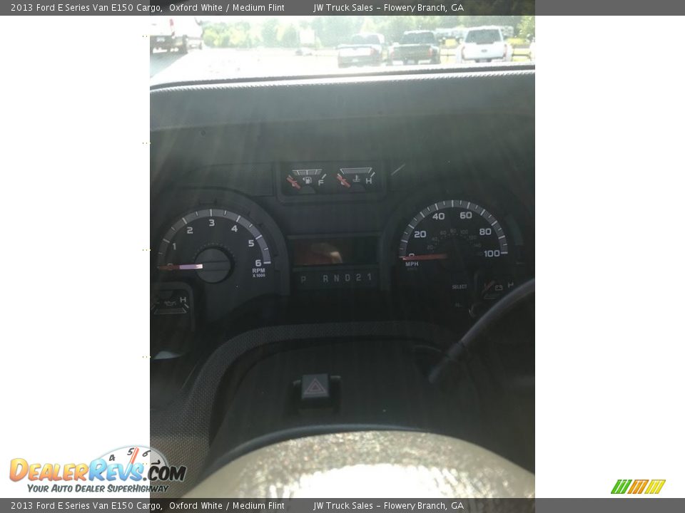 2013 Ford E Series Van E150 Cargo Oxford White / Medium Flint Photo #33