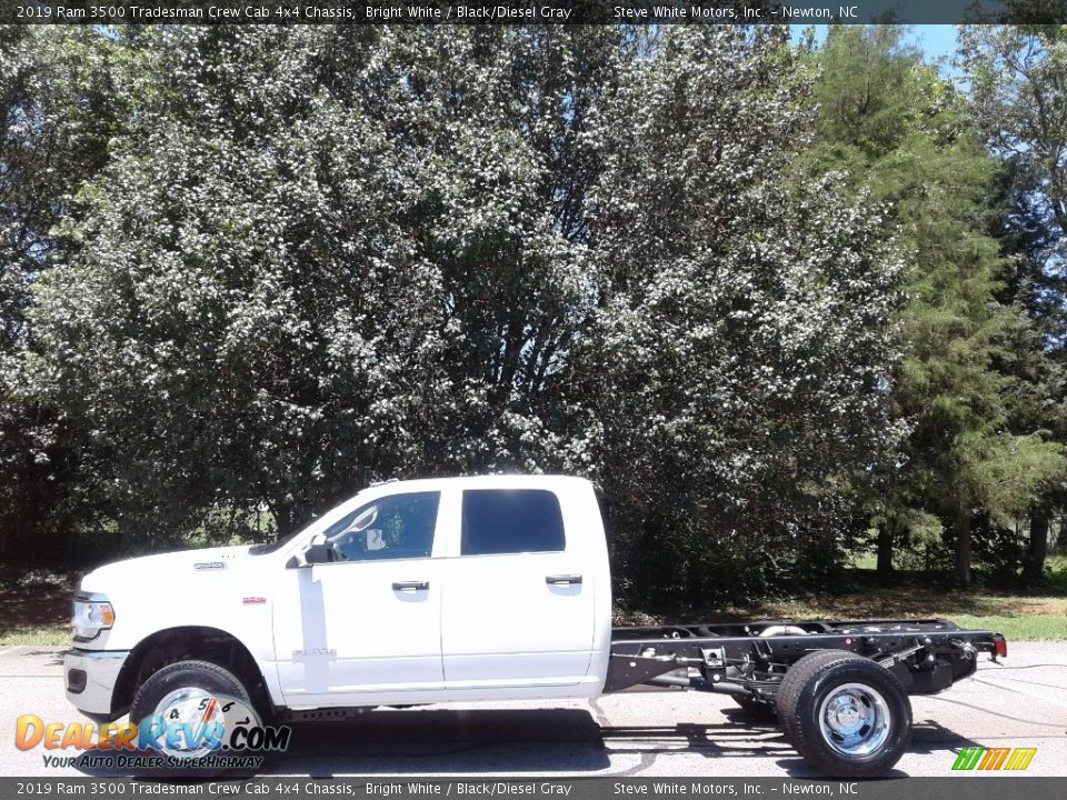 2019 Ram 3500 Tradesman Crew Cab 4x4 Chassis Bright White / Black/Diesel Gray Photo #1