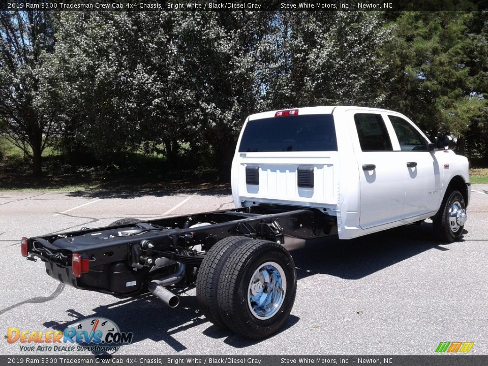 2019 Ram 3500 Tradesman Crew Cab 4x4 Chassis Bright White / Black/Diesel Gray Photo #6