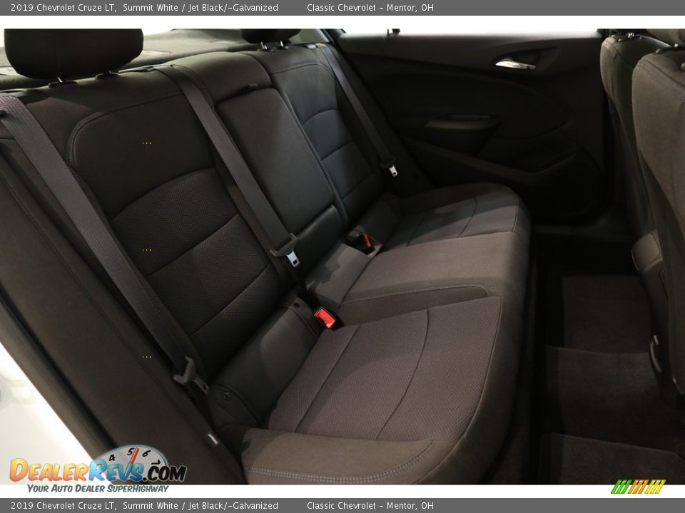 2019 Chevrolet Cruze LT Summit White / Jet Black/­Galvanized Photo #16
