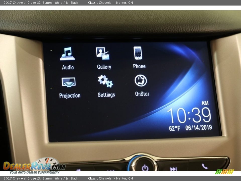 2017 Chevrolet Cruze LS Summit White / Jet Black Photo #10