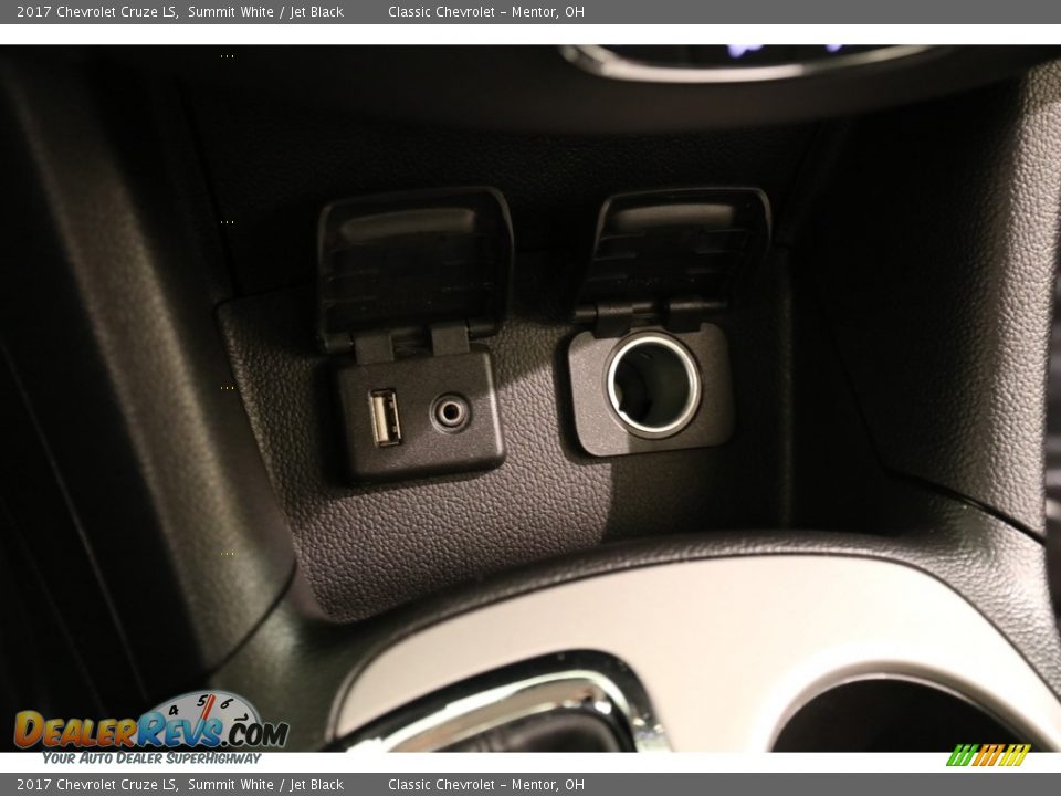 2017 Chevrolet Cruze LS Summit White / Jet Black Photo #14