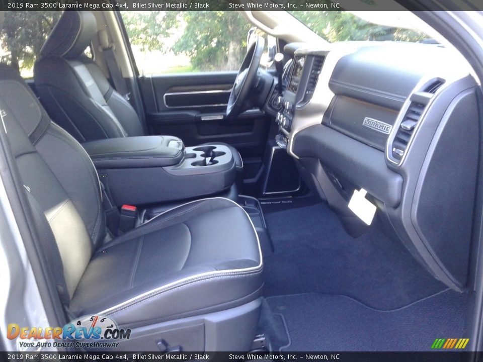 Front Seat of 2019 Ram 3500 Laramie Mega Cab 4x4 Photo #15