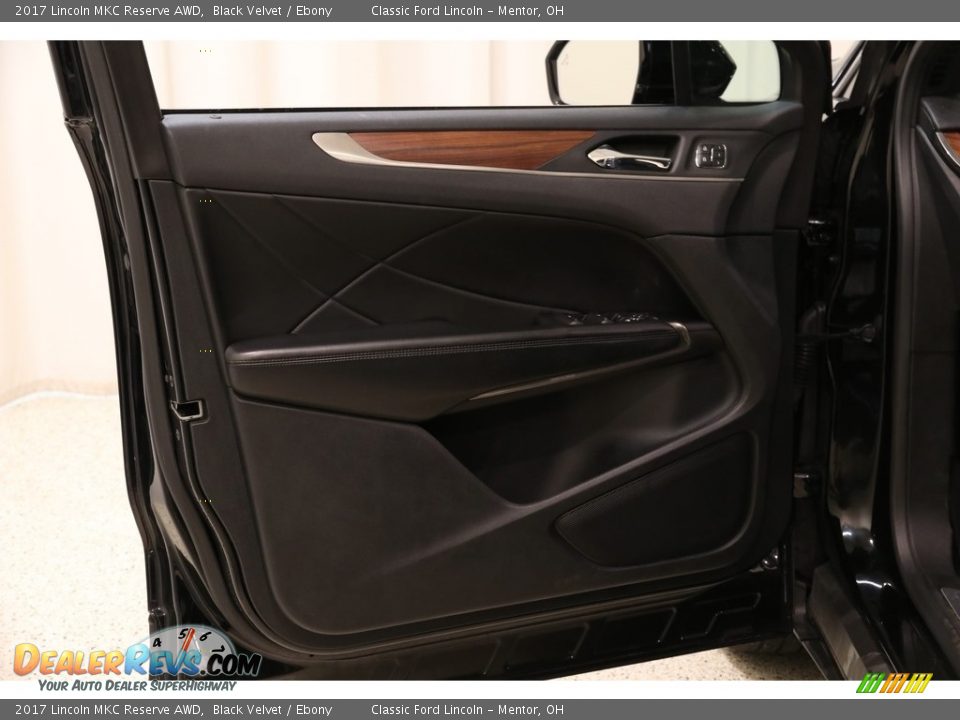 2017 Lincoln MKC Reserve AWD Black Velvet / Ebony Photo #4