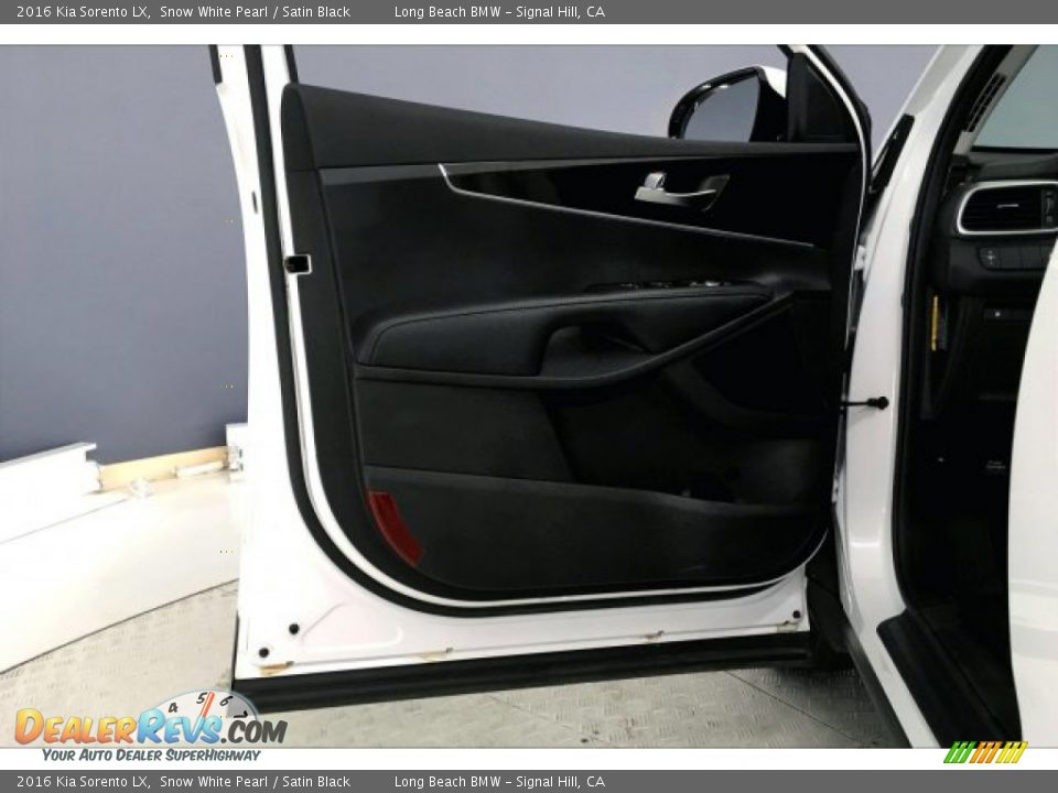 2016 Kia Sorento LX Snow White Pearl / Satin Black Photo #21
