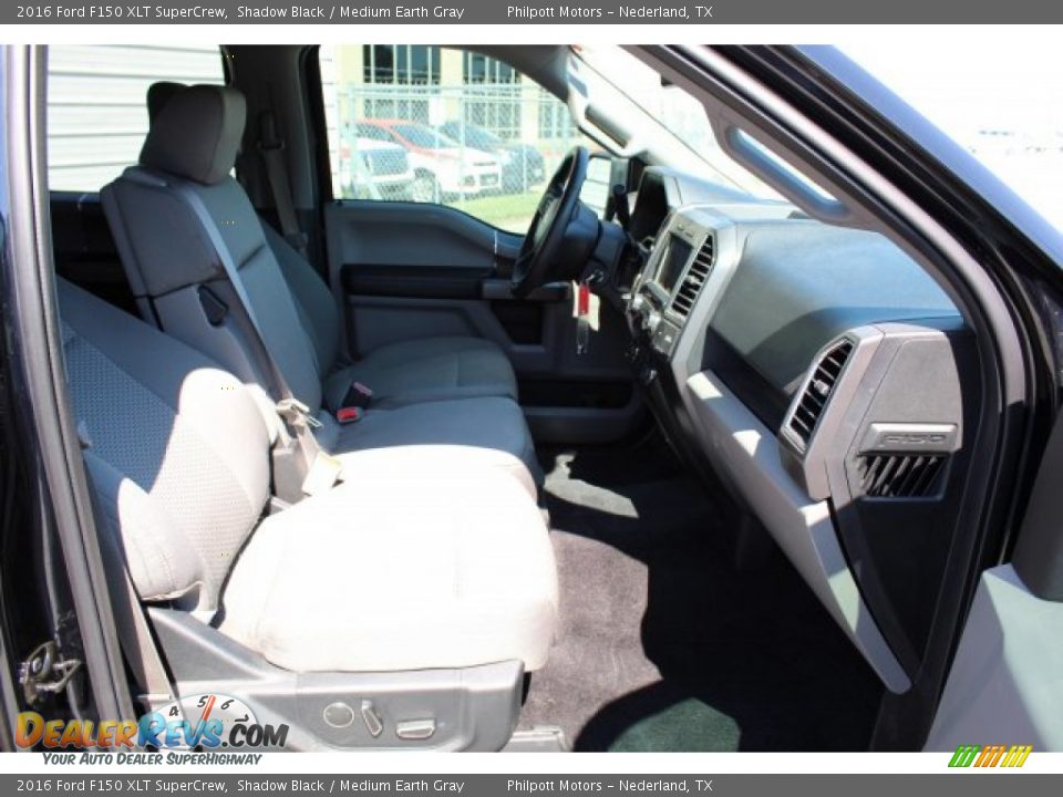 2016 Ford F150 XLT SuperCrew Shadow Black / Medium Earth Gray Photo #24