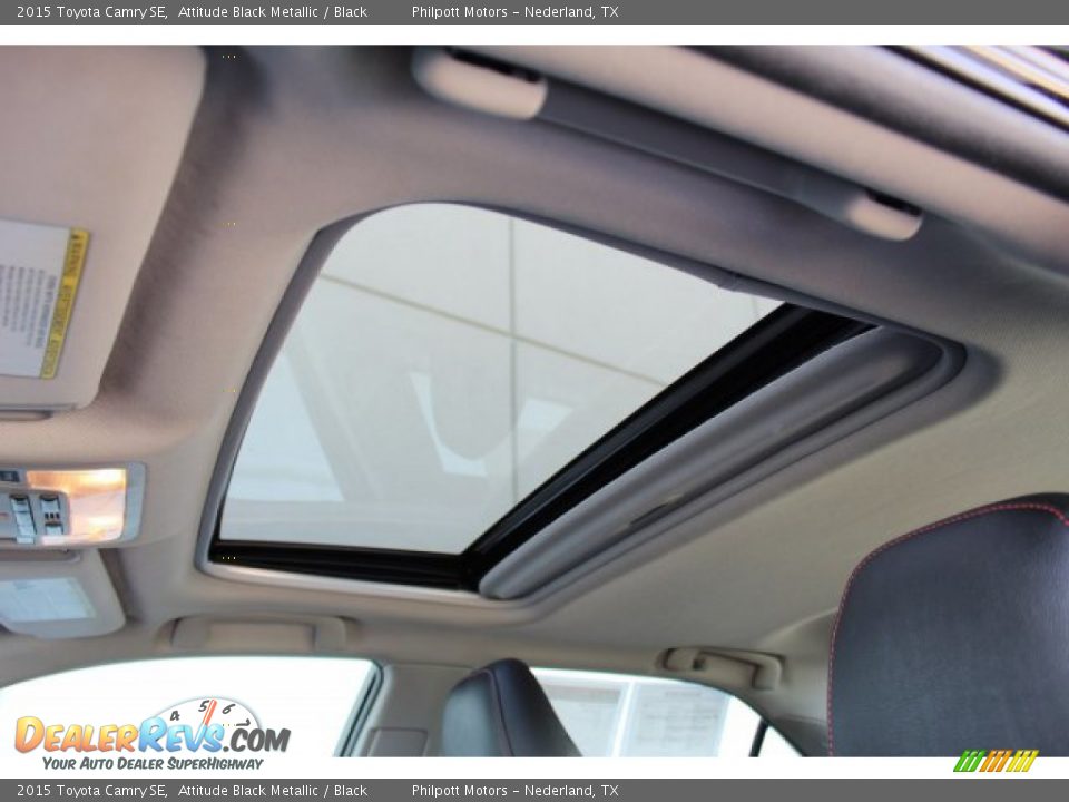 2015 Toyota Camry SE Attitude Black Metallic / Black Photo #23