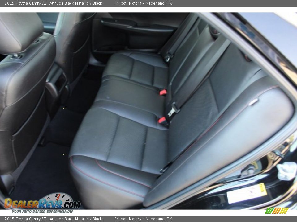 2015 Toyota Camry SE Attitude Black Metallic / Black Photo #25