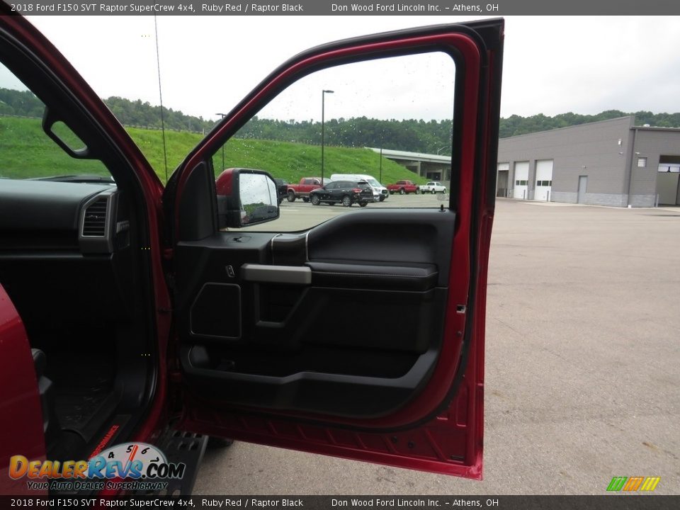 2018 Ford F150 SVT Raptor SuperCrew 4x4 Ruby Red / Raptor Black Photo #31